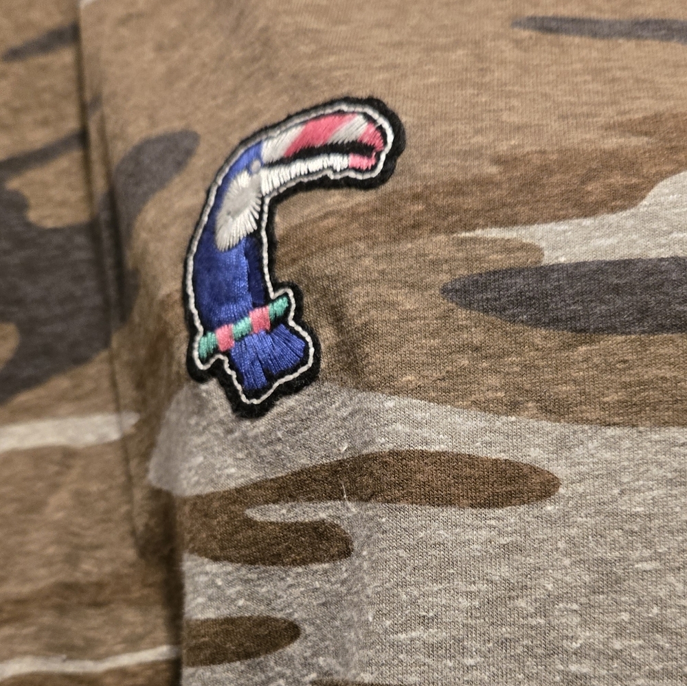 Carbon Copy tan cammo w/cute patches szL - Picture 4 of 8